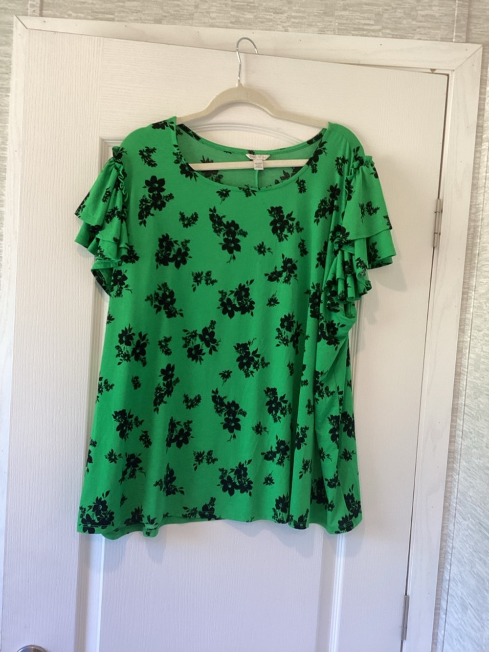 Cato Green Floral Ruffle Sleeve Top 26/28W EUC